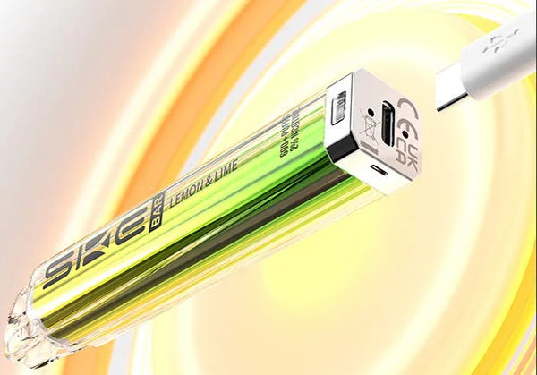 SKE Crystal Bar 600 charging over USB-C with its prefilled pod