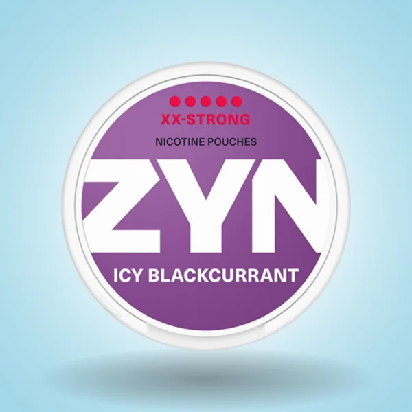 ZYN Icy Blackcurrant XX-Strong nicotine pouches purple can on light-blue gradient